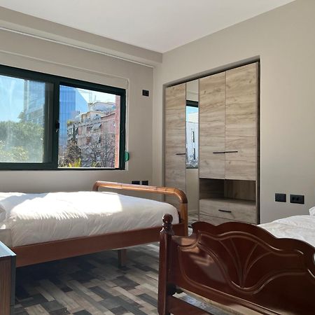 Piazza City Center Apartment Тирана Екстериор снимка